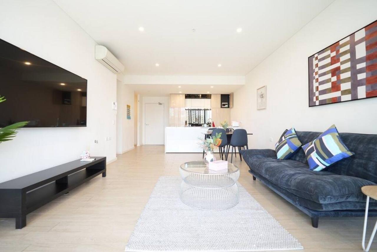 Apartment Stunning 2 Bedroom Apt In Wentworth Point Sydney