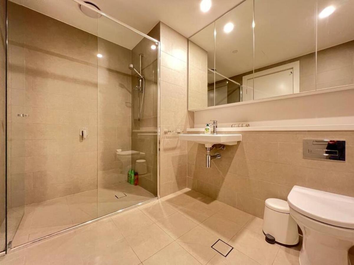 Apartment Lovely 2 Bedroom In Centre Of Olympic Park Sydney