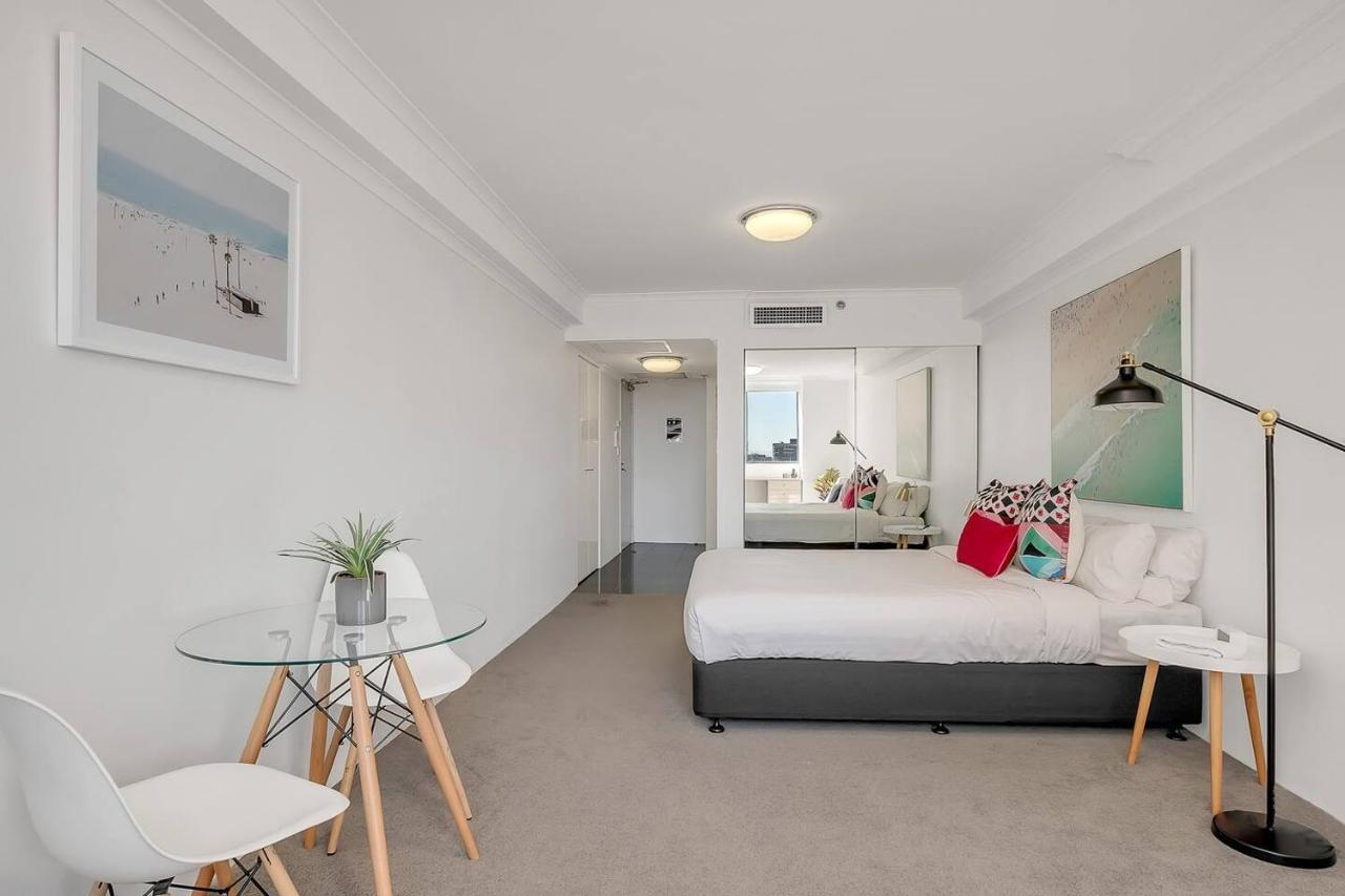 Apartment 23 Storeys Up - Functional Cbd Sanctuary