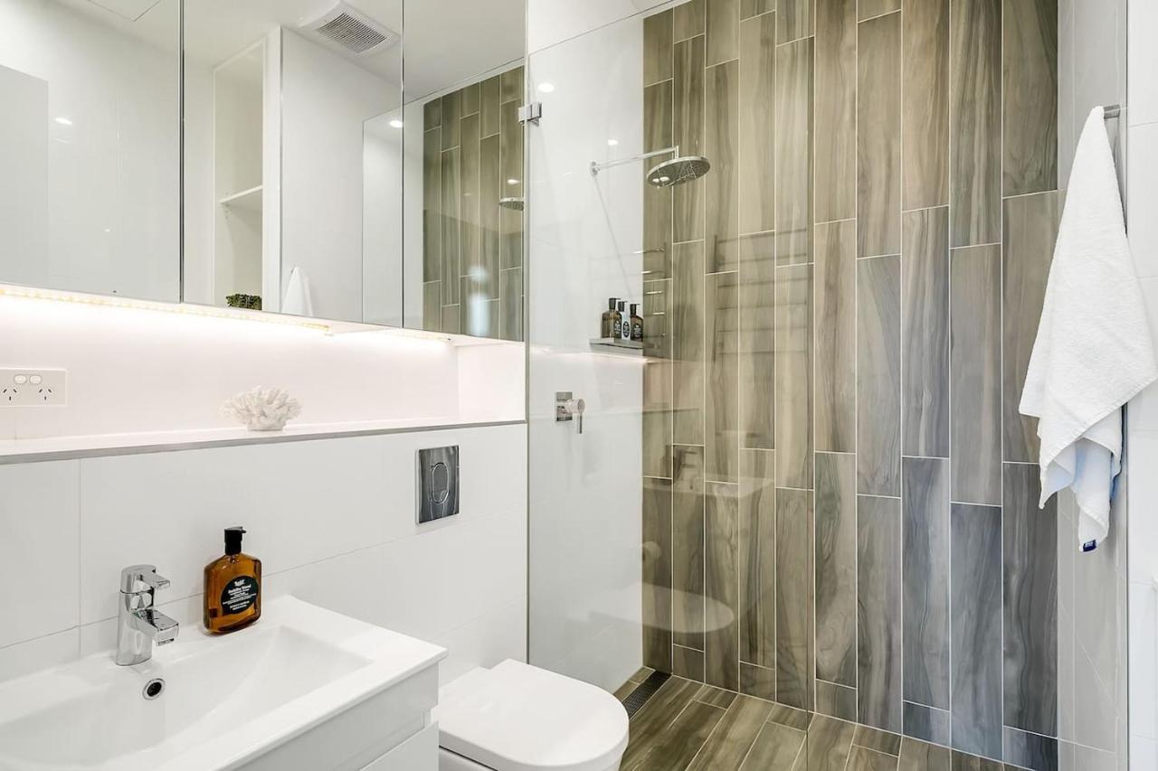 Apartment Luxury Loft In The Cbd With Outdoor Living