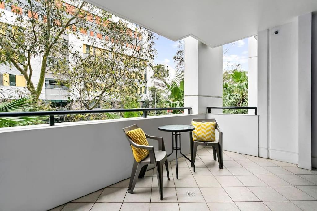 Herb8 - Herbert Street - St Leonards Apartment Sydney