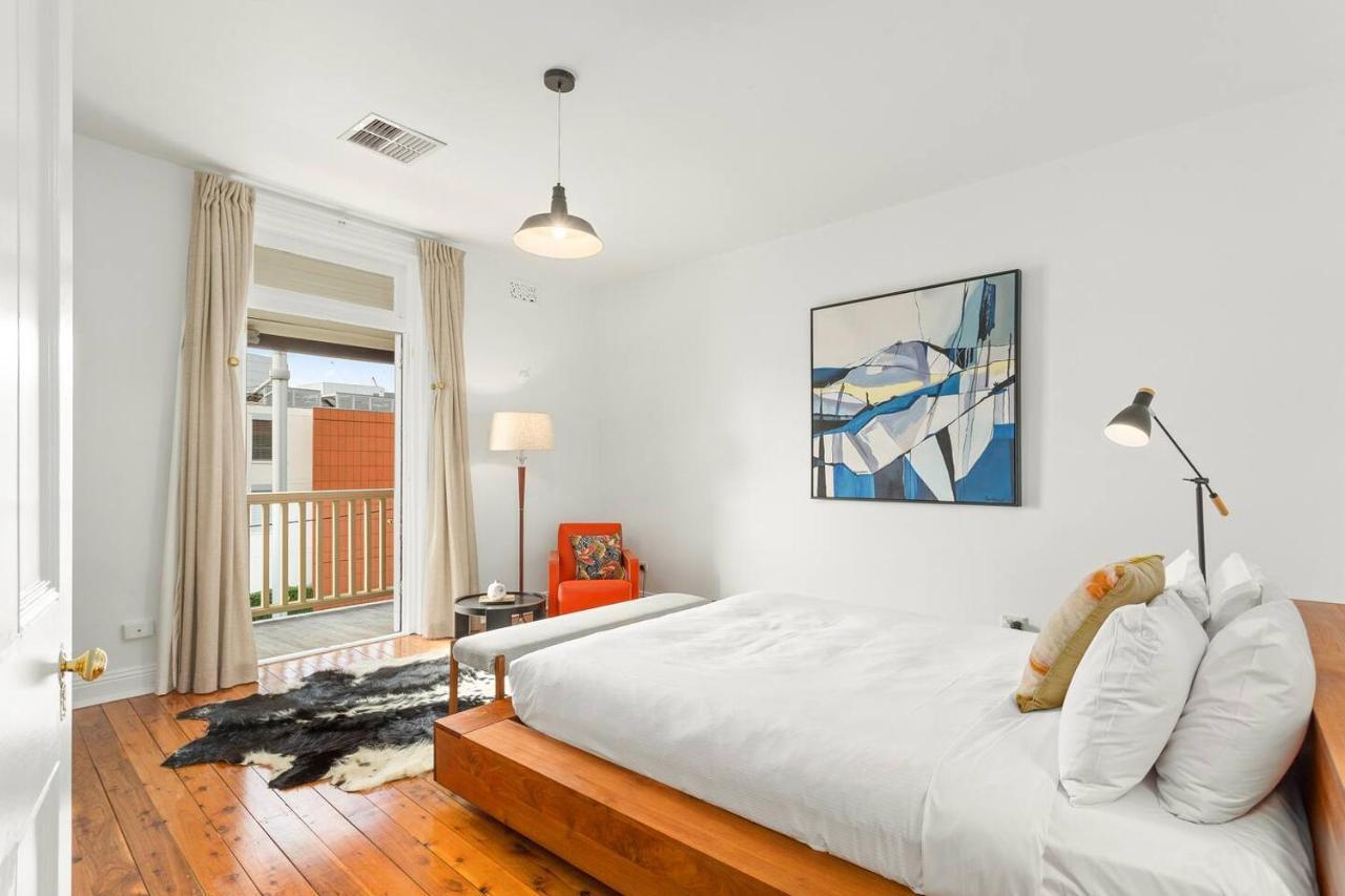 Apartment Eclectic Heritage Comfort With Terrace And Views Sydney