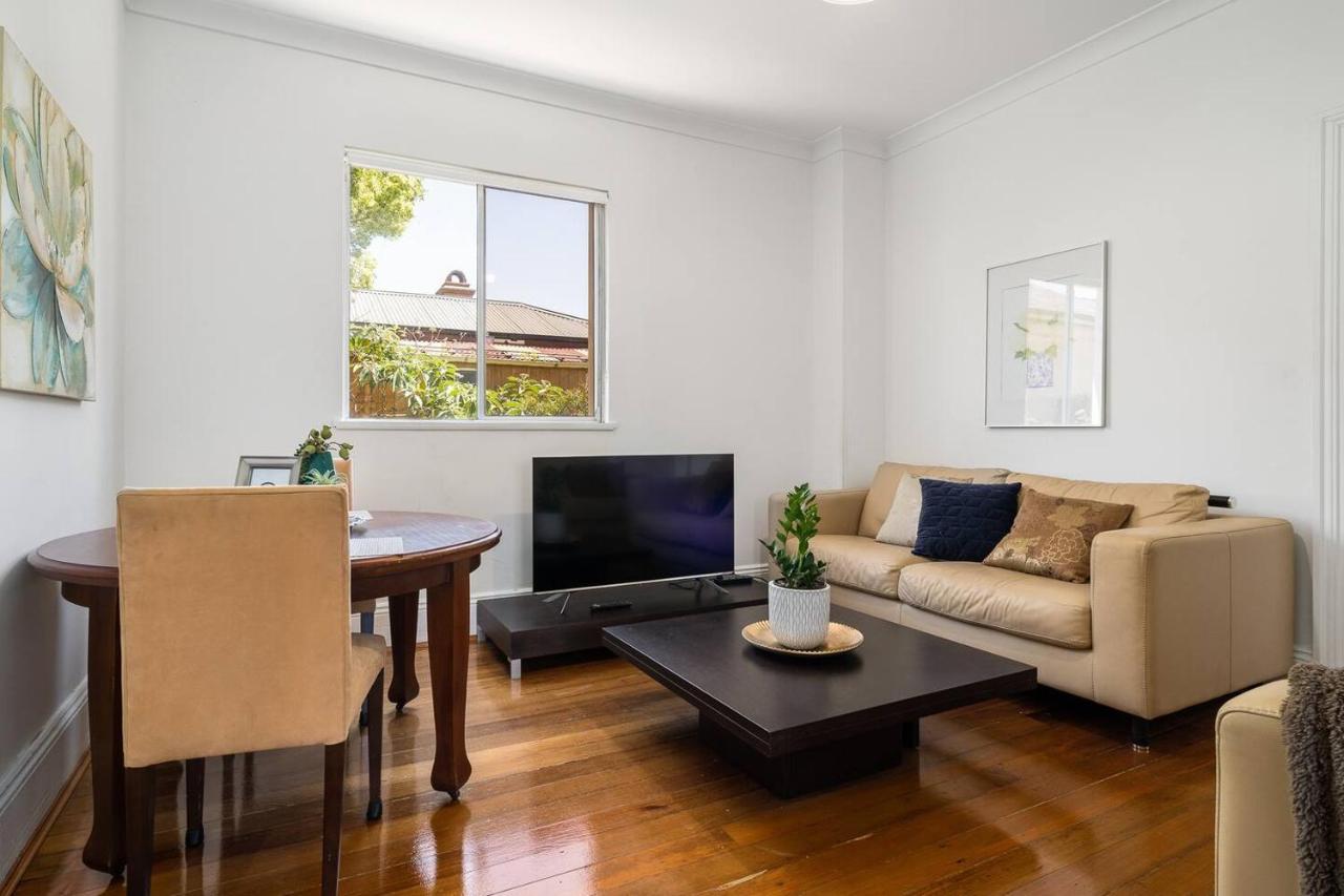 Executive Esperanza - In A Victorian Manor Sydney
