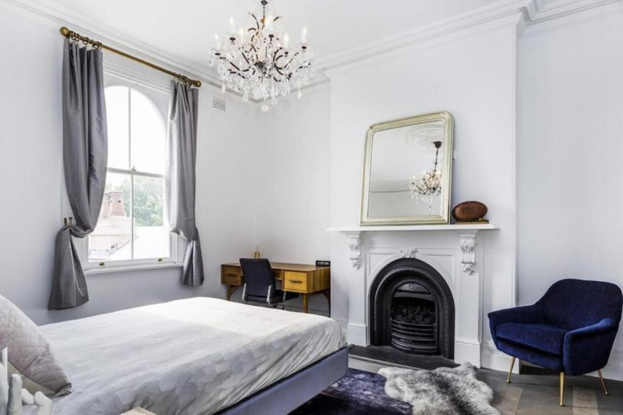 Luxury Townhouse - Centre