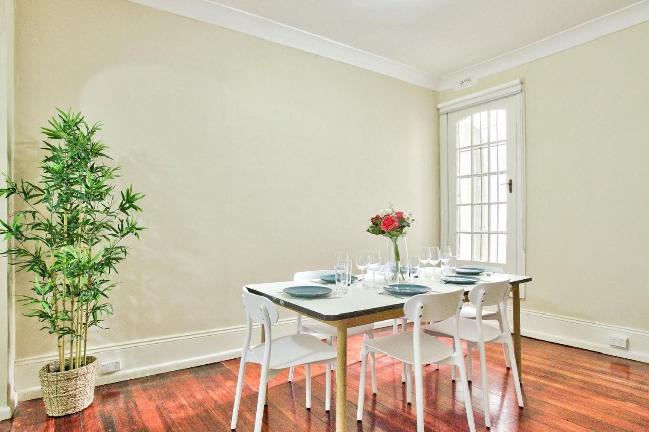 Spacious 3 Bedroom House Paddington 2 E-bikes Included Holiday home *
