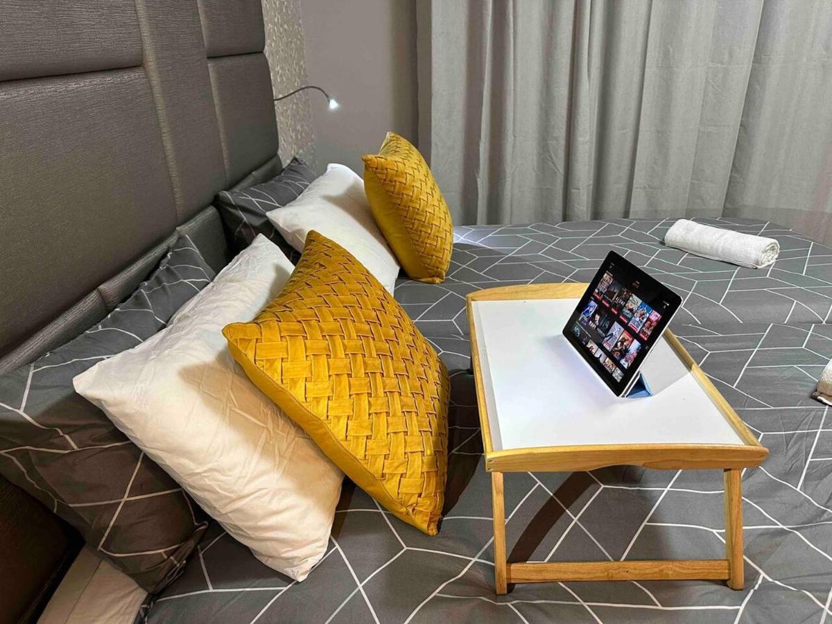 Holiday home 5 Bedroom 3 Bathroom House With Pool, Spa, Voice-control Smart And Game Sydney