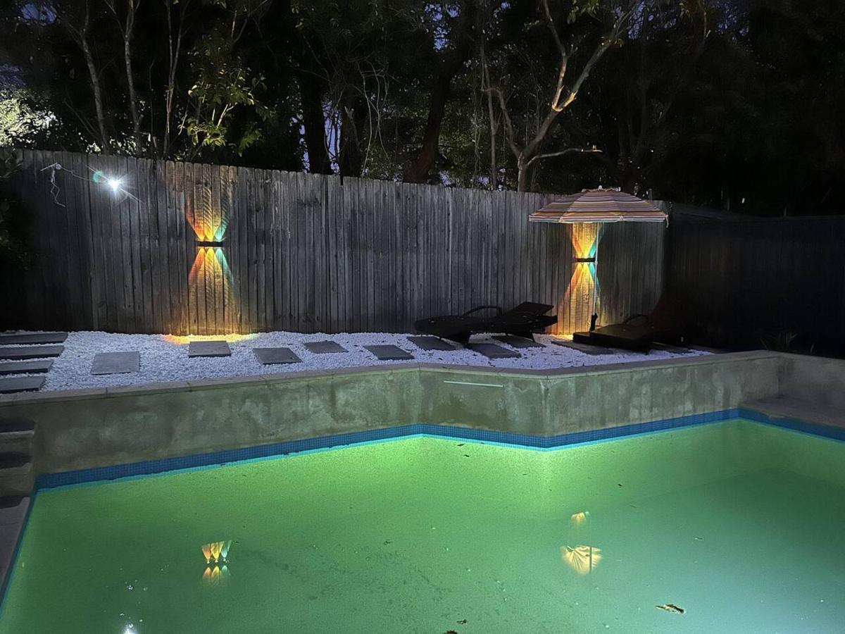 5 Bedroom 3 Bathroom House With Pool, Spa, Voice-control Smart And Game Holiday home