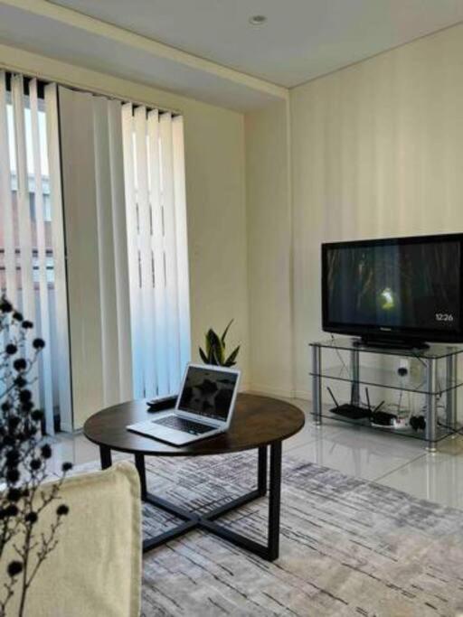 Apartment 2bedrooms 2bathrooms Oasis In Parramatta W Parking *