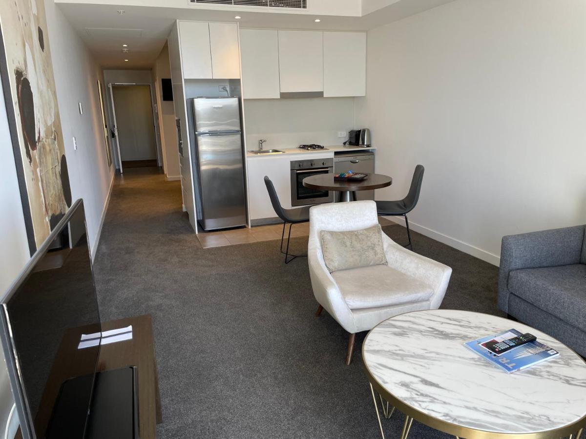 Chatswood Modern With Balcony Sydney