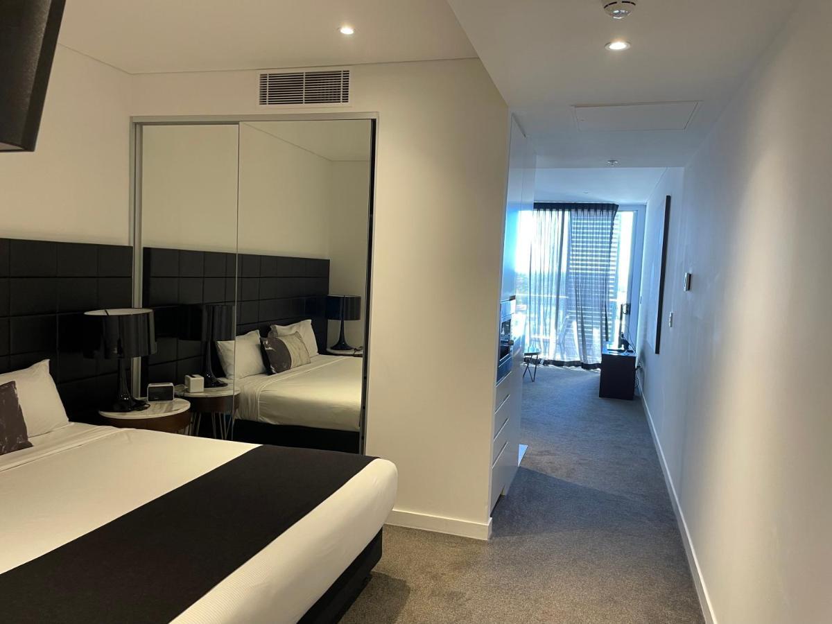 Chatswood Modern With Balcony *