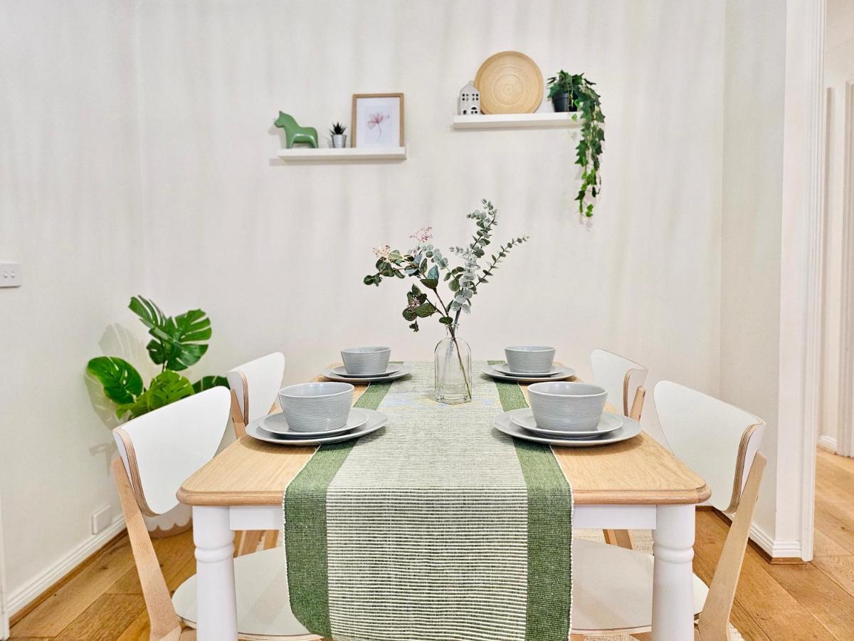 Cosy 3br House, 7 Mins Drive To Macquarie Centre, 5 Stars On Airb&b Villa Sydney