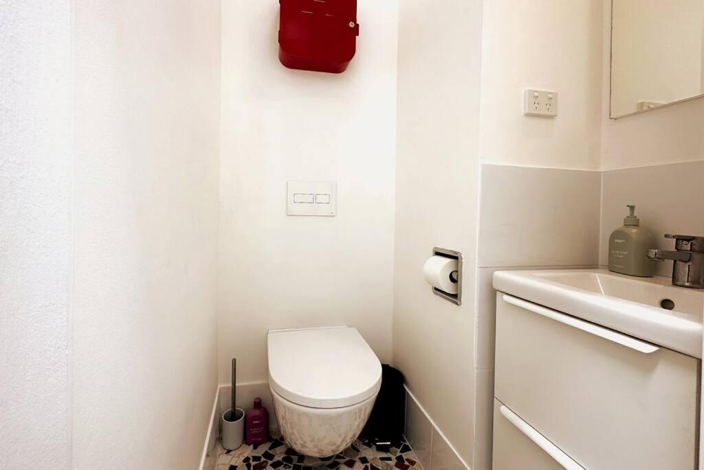 Charming 3 Bedroom Artist House In Mosman