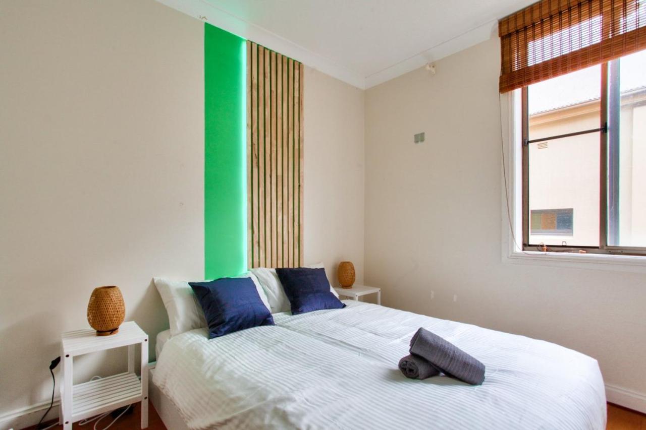 2 Bedroom Newtown Near To Shops 2 * Sydney