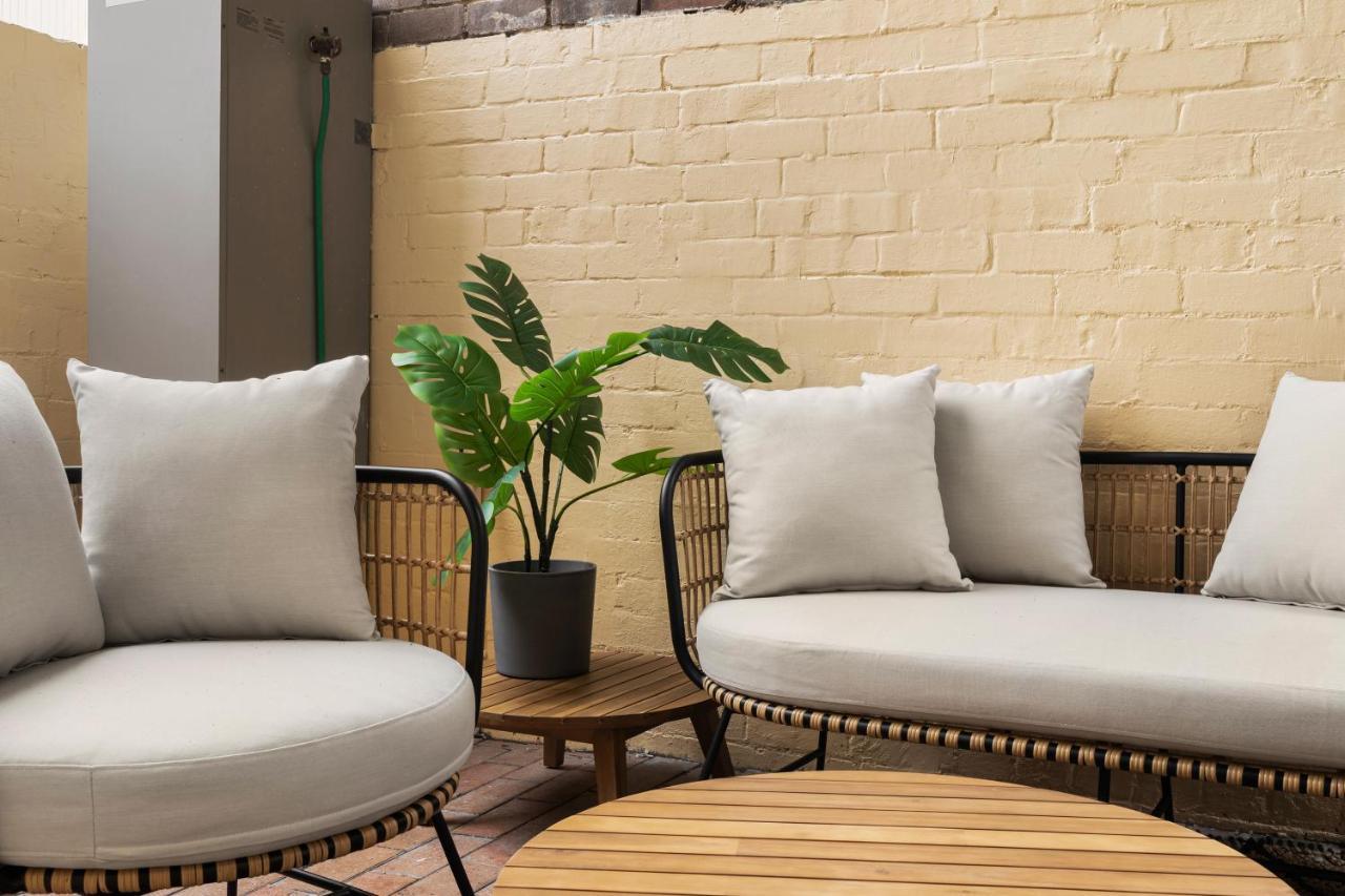 Historic Harbourside Townhouse Apartment Sydney
