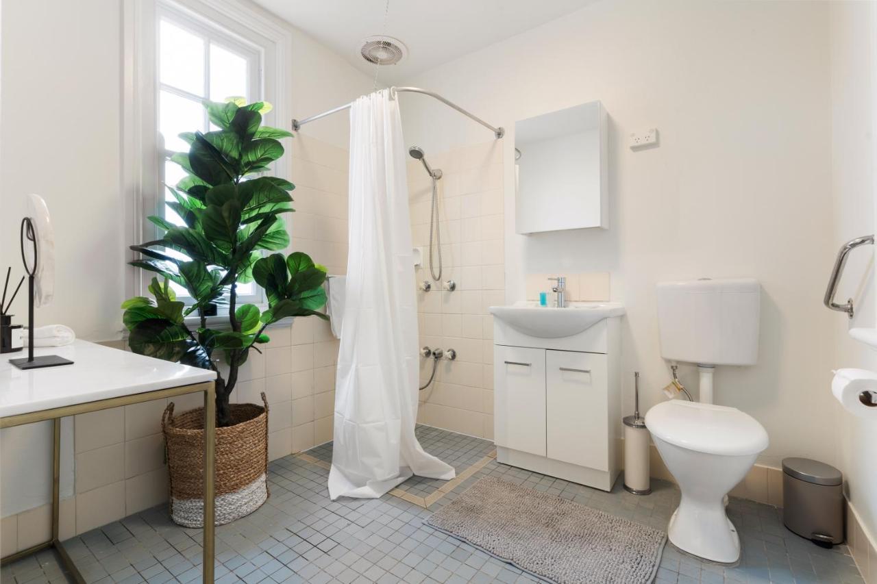 Lovely Two Bedroom *