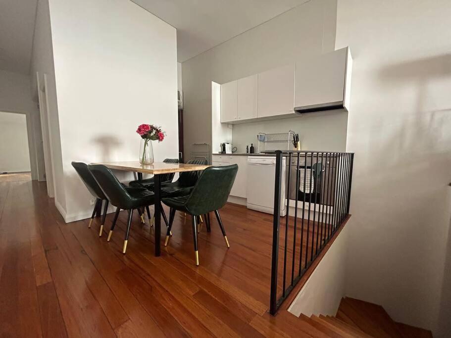 Apartment 2 Bedroom Darling Harbour Farnell