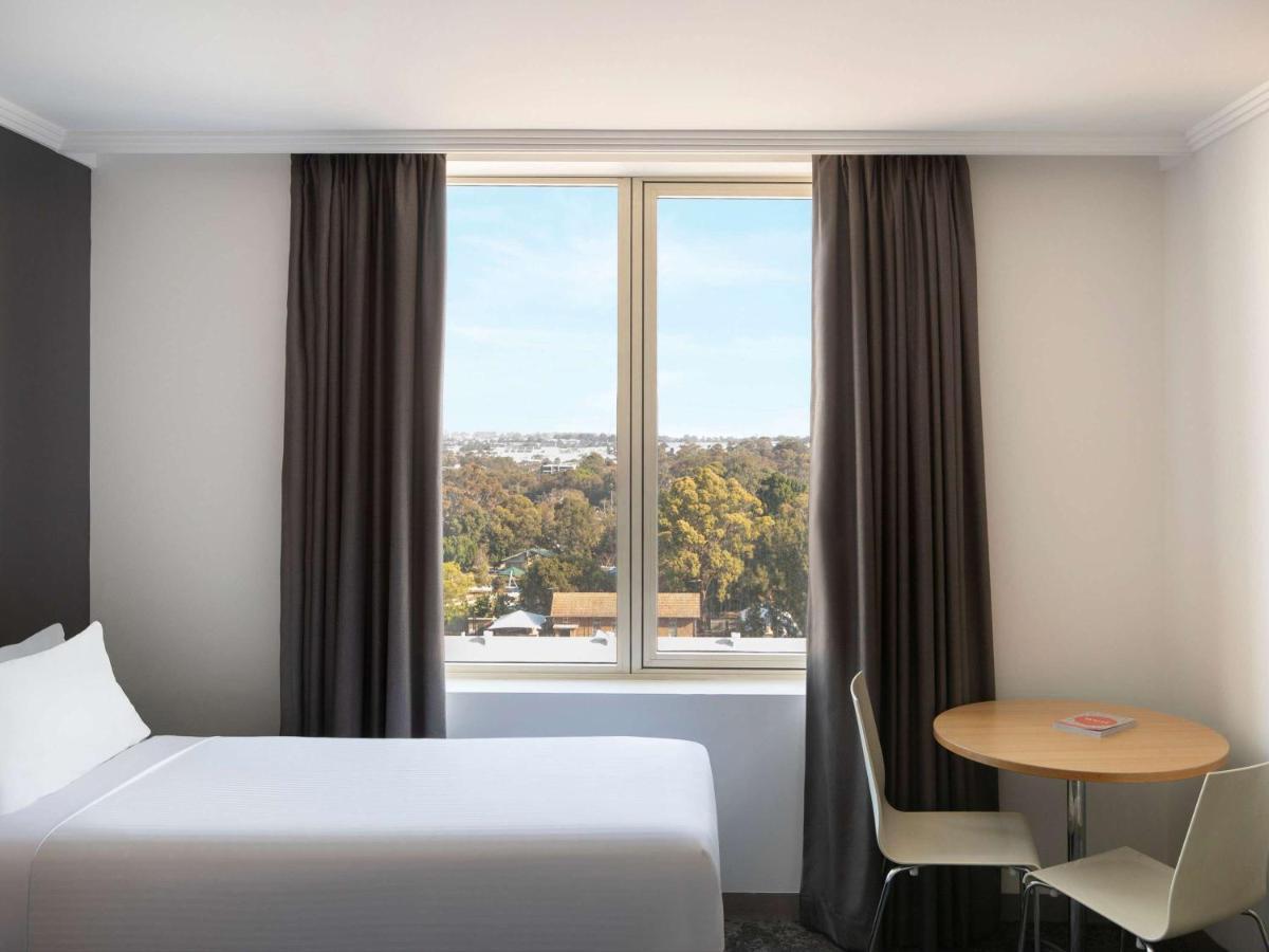 Mercure Bankstown 4* Sydney