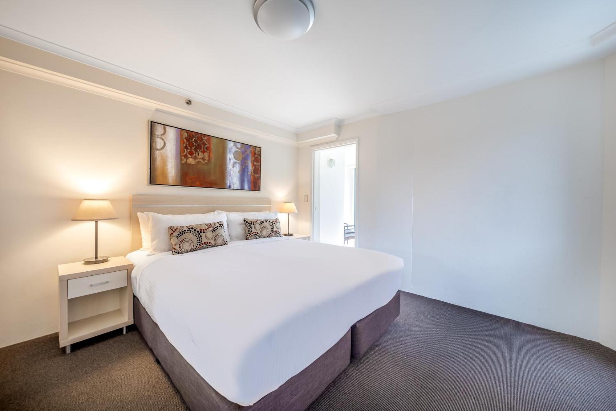 Oaks Castlereagh Aparthotel 4*