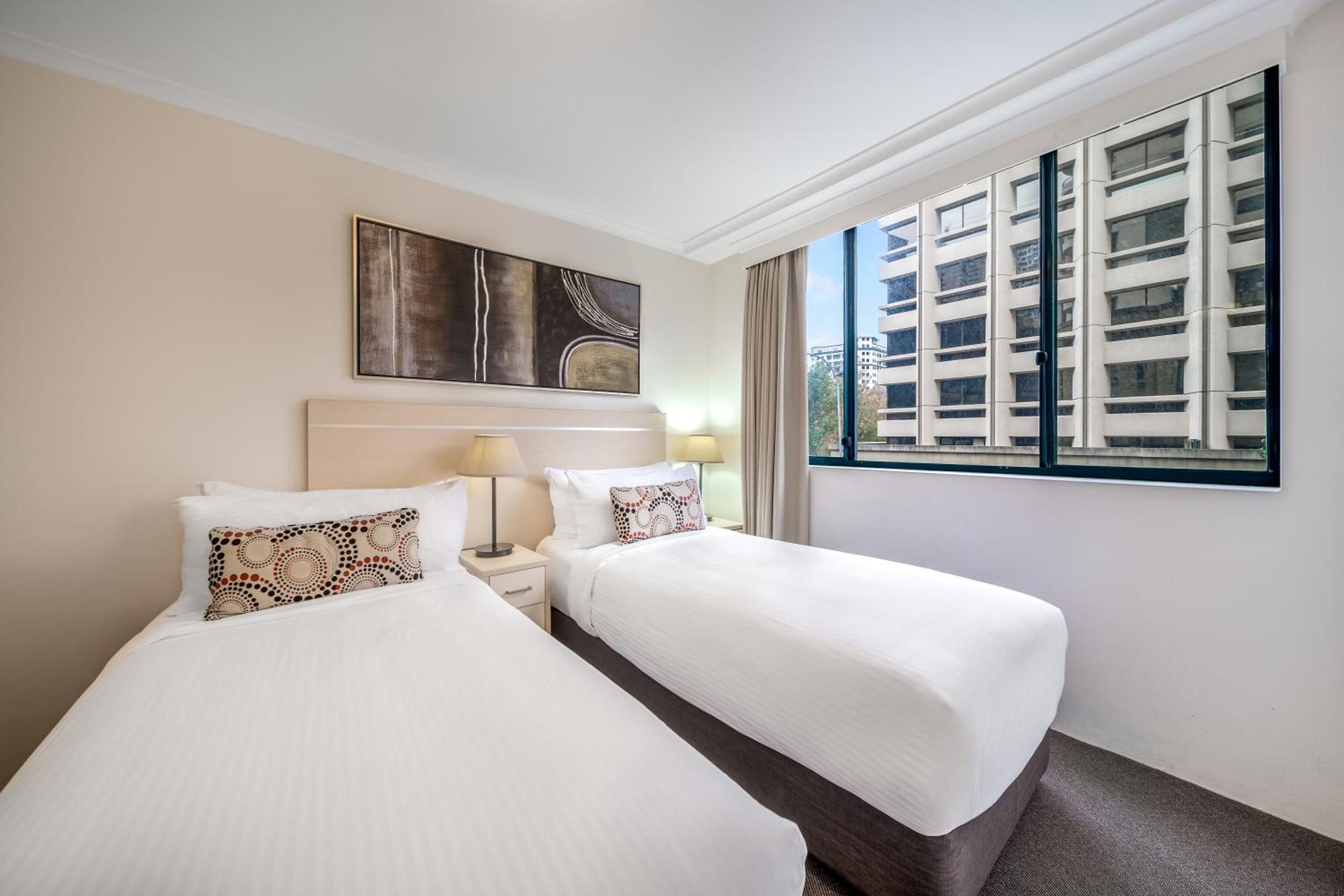 Oaks Castlereagh Aparthotel Sydney