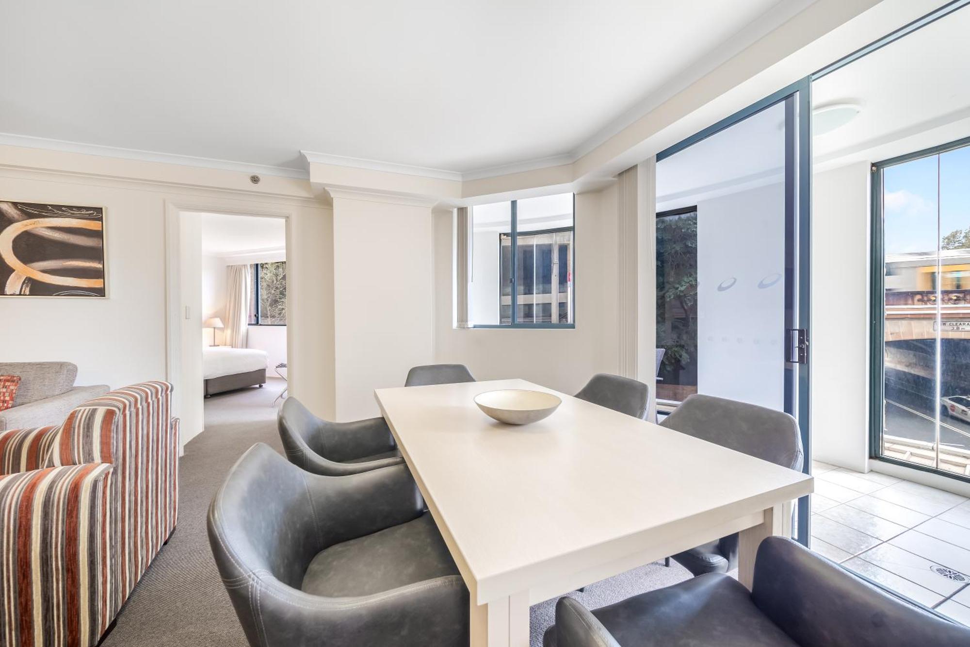 Aparthotel Oaks Castlereagh 4*