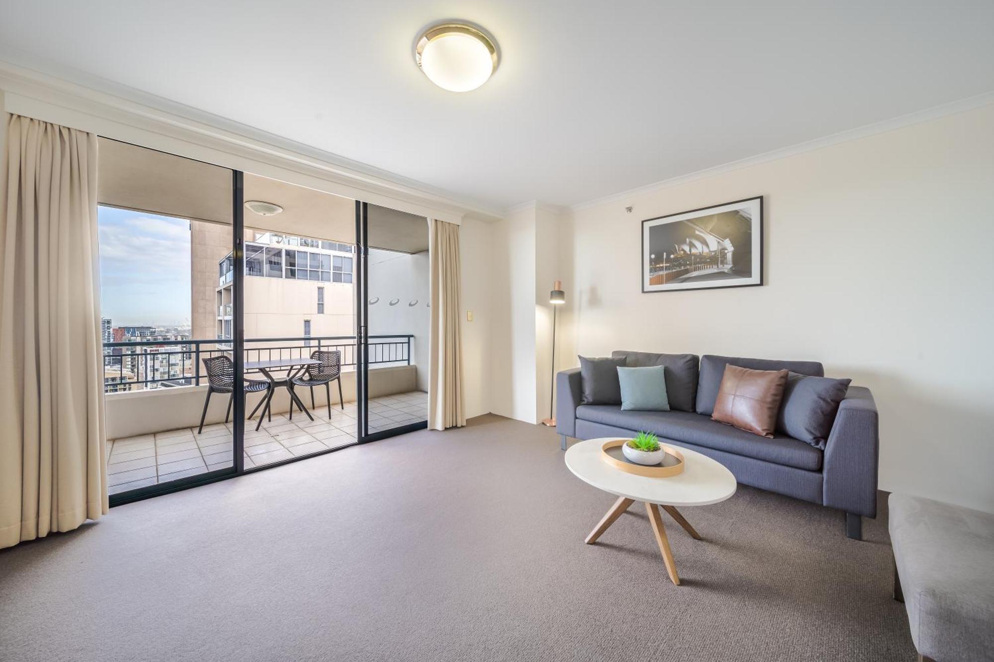 Oaks Castlereagh Aparthotel 4*