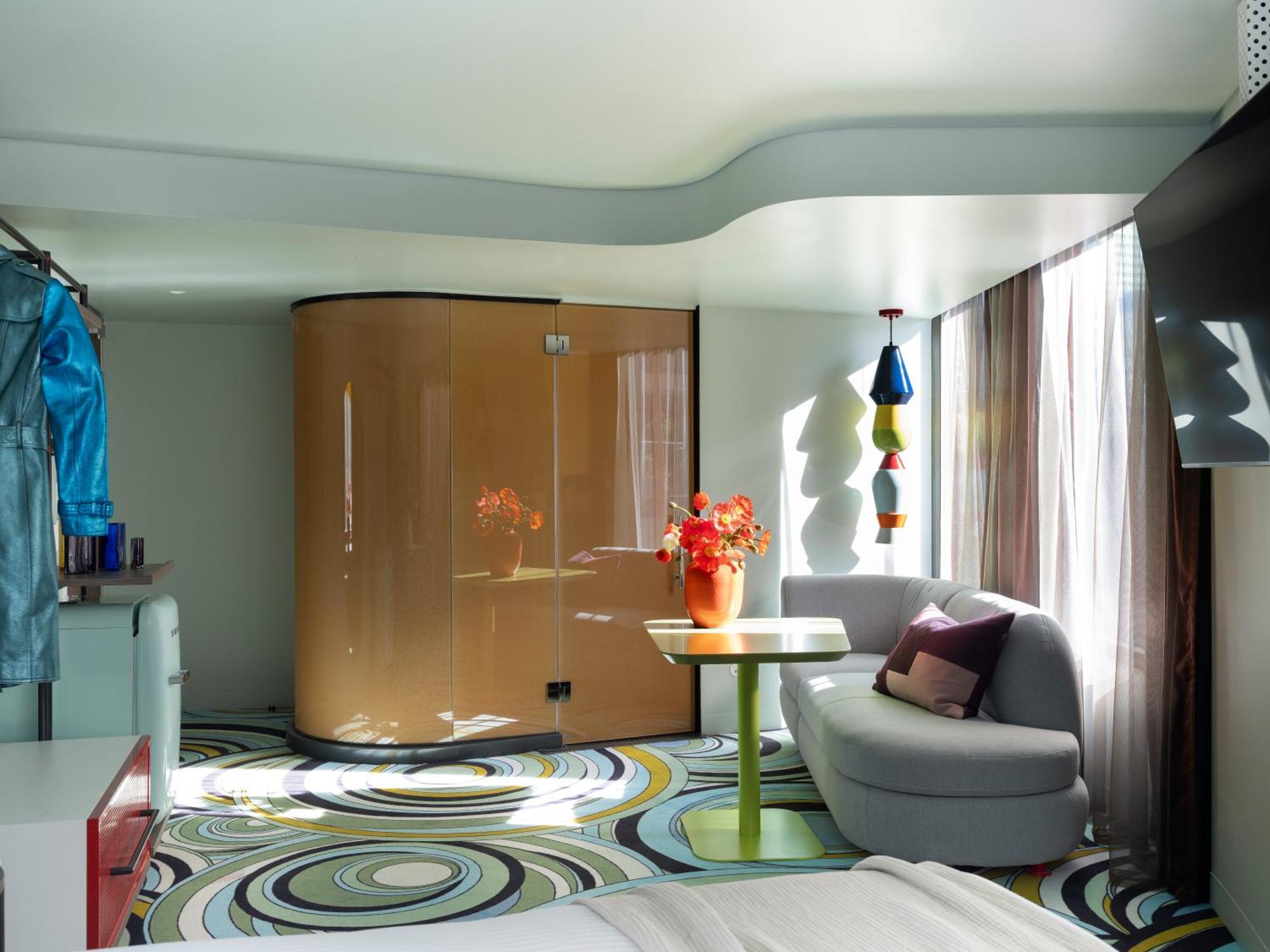 Adge And Residences Aparthotel