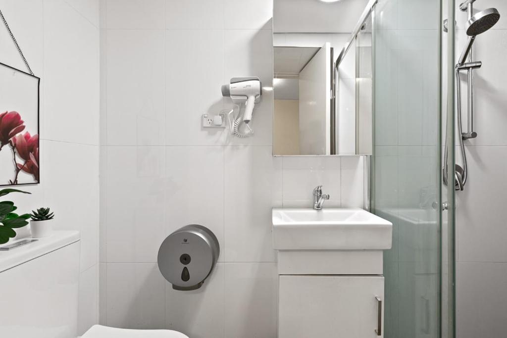 Boutique Private In Chippendale Terrace Apartment Sydney