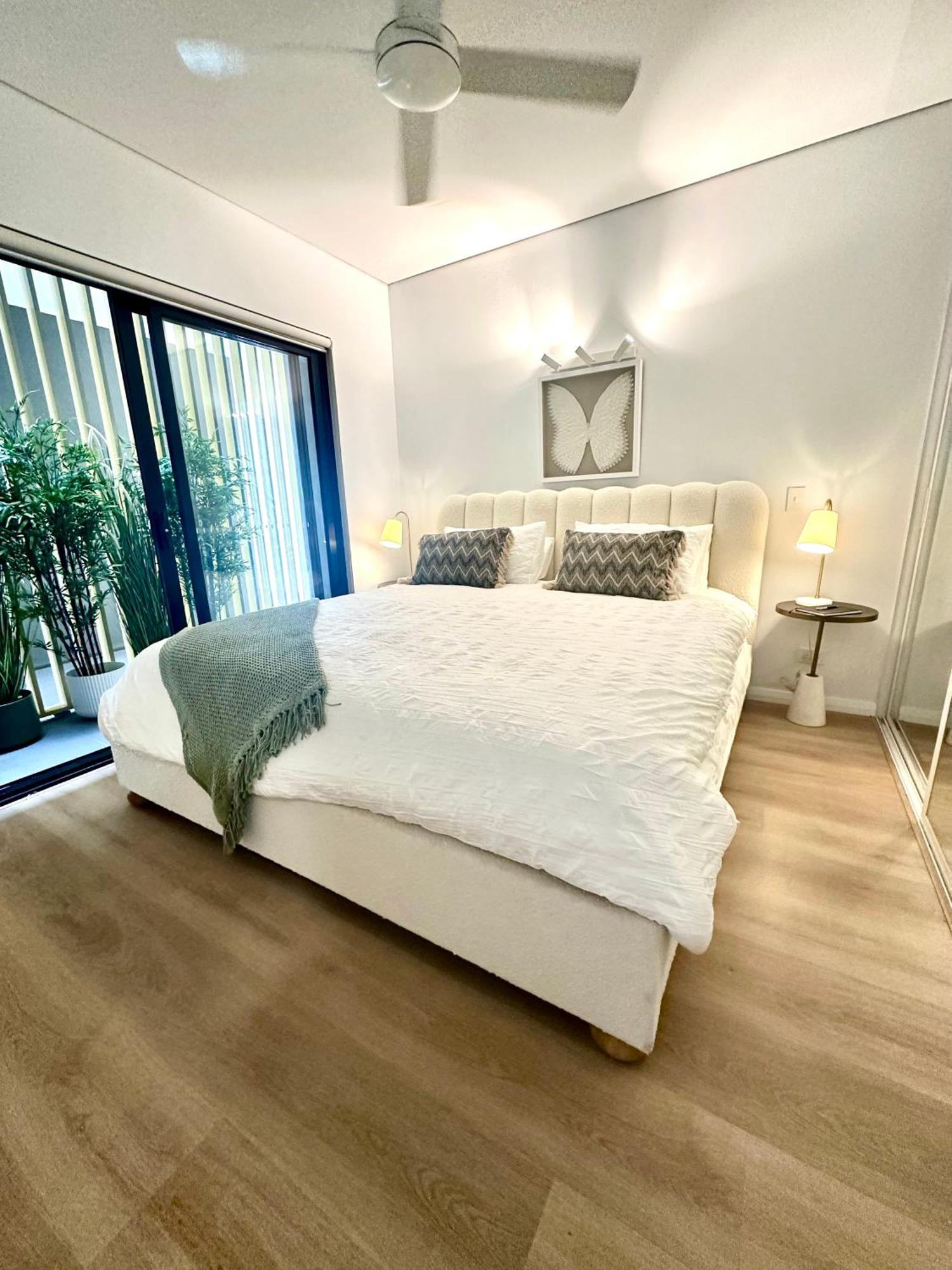 Chic 1br Walk To Coogee Sands & Hospital Sydney
