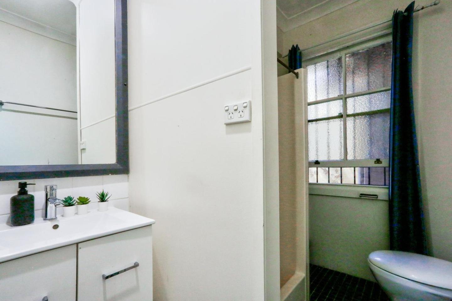 Affordable 3 Bedroom House Darlinghurst With 2 E-bikes Included Holiday home