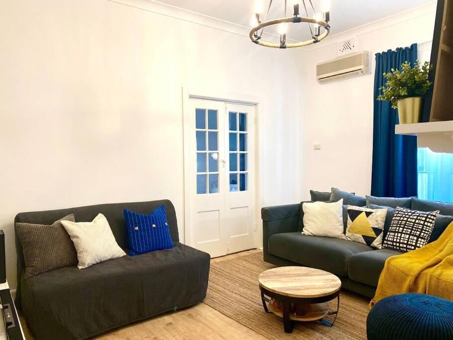 Lux 4br Straithfield House Close 2 Airport/city Sydney