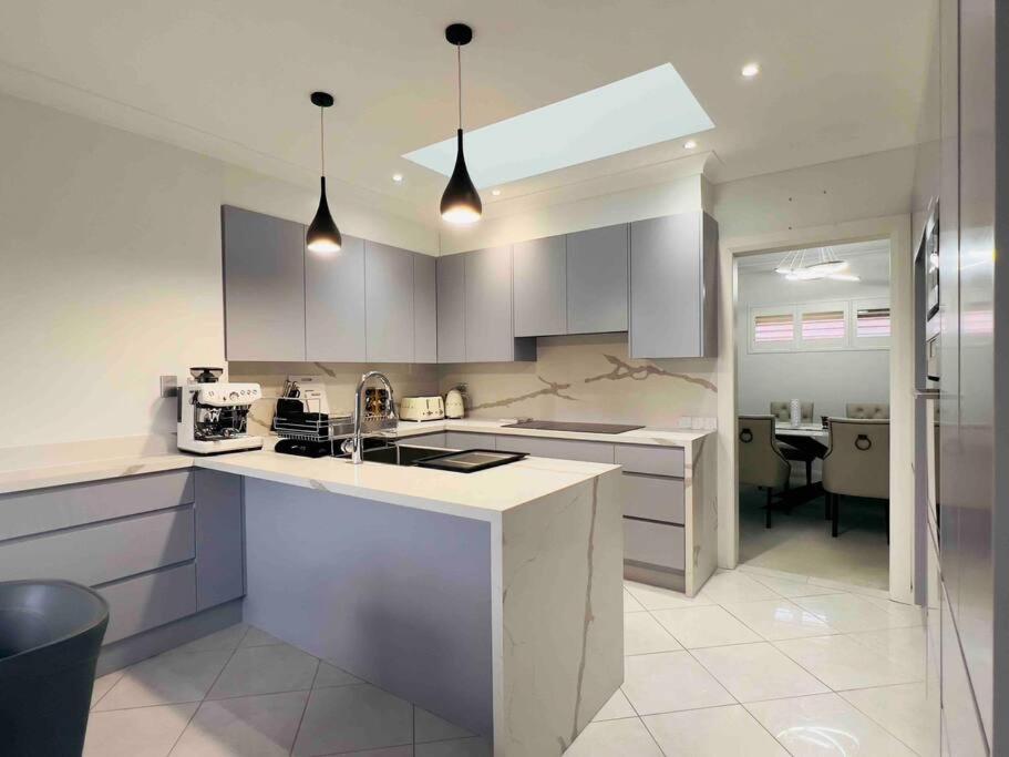Maroubra Gem Close To Everything Sleep 16 Holiday home *