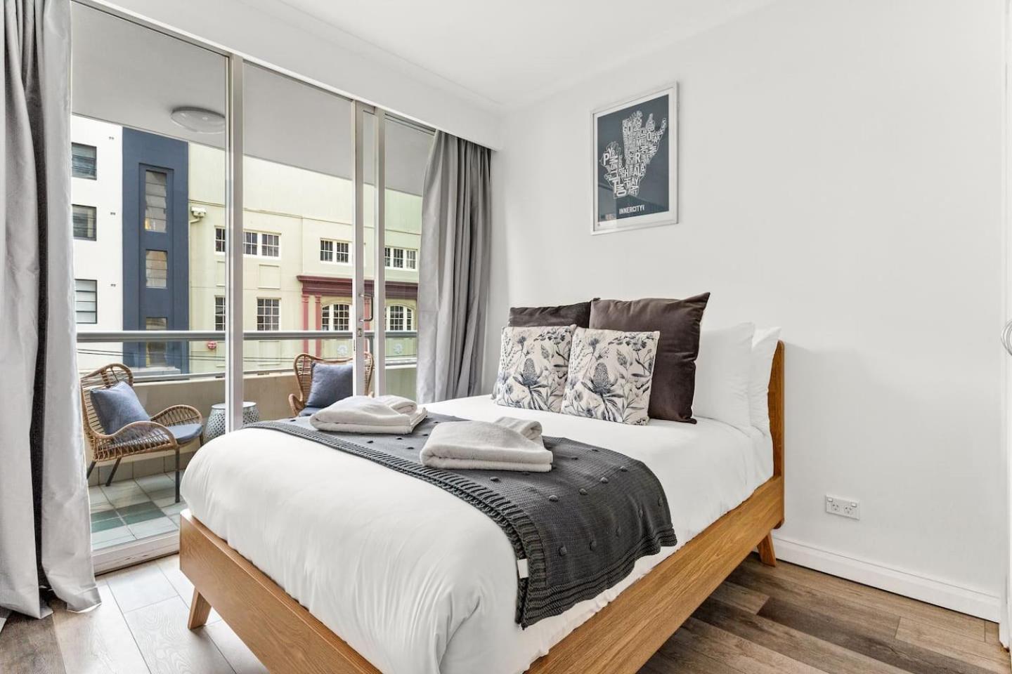 Waterfront Delight On Darling Harbour At Pyrmont * Sydney