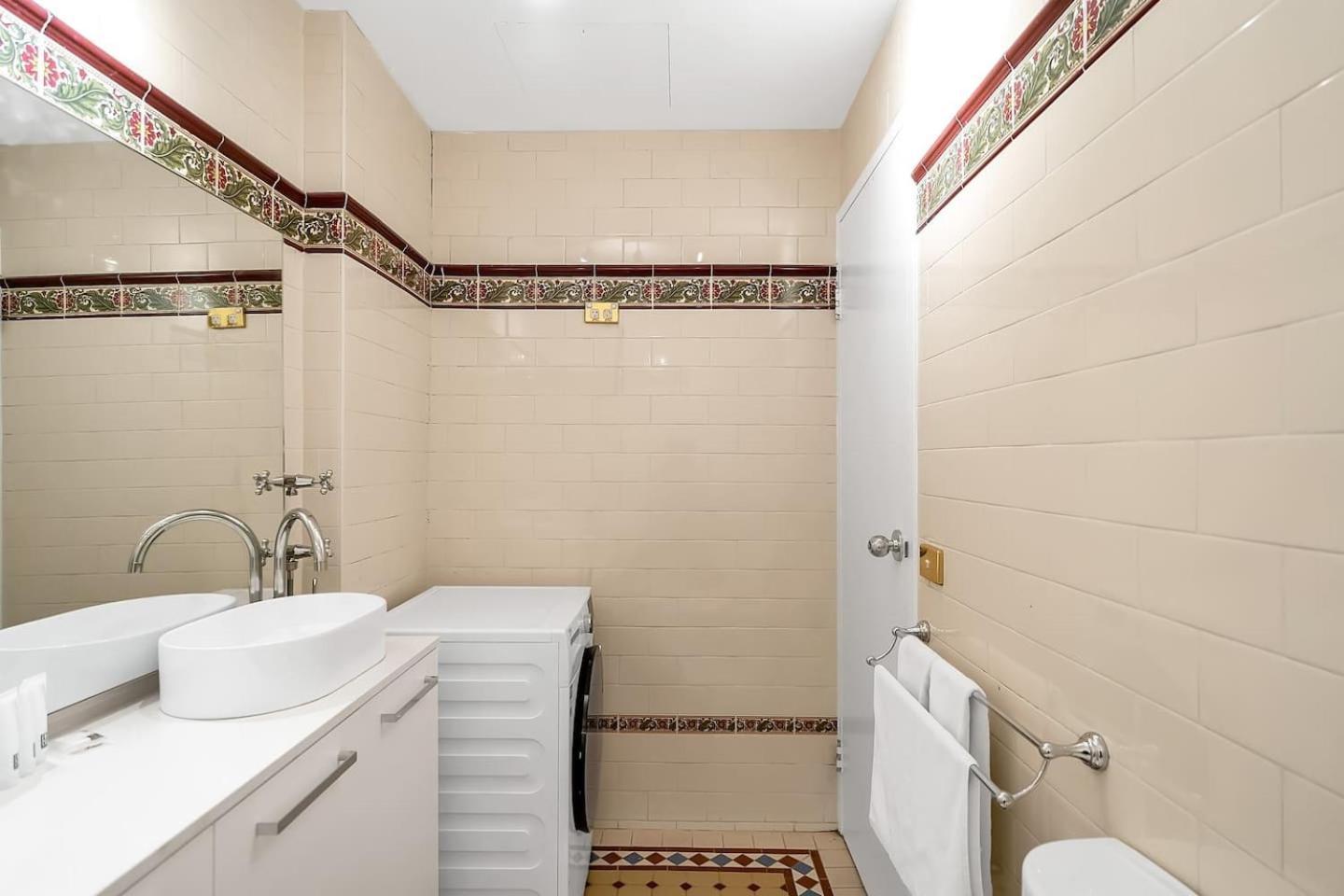 Apartment Cliveden - A Heritage Hideaway With Rooftop Pool *