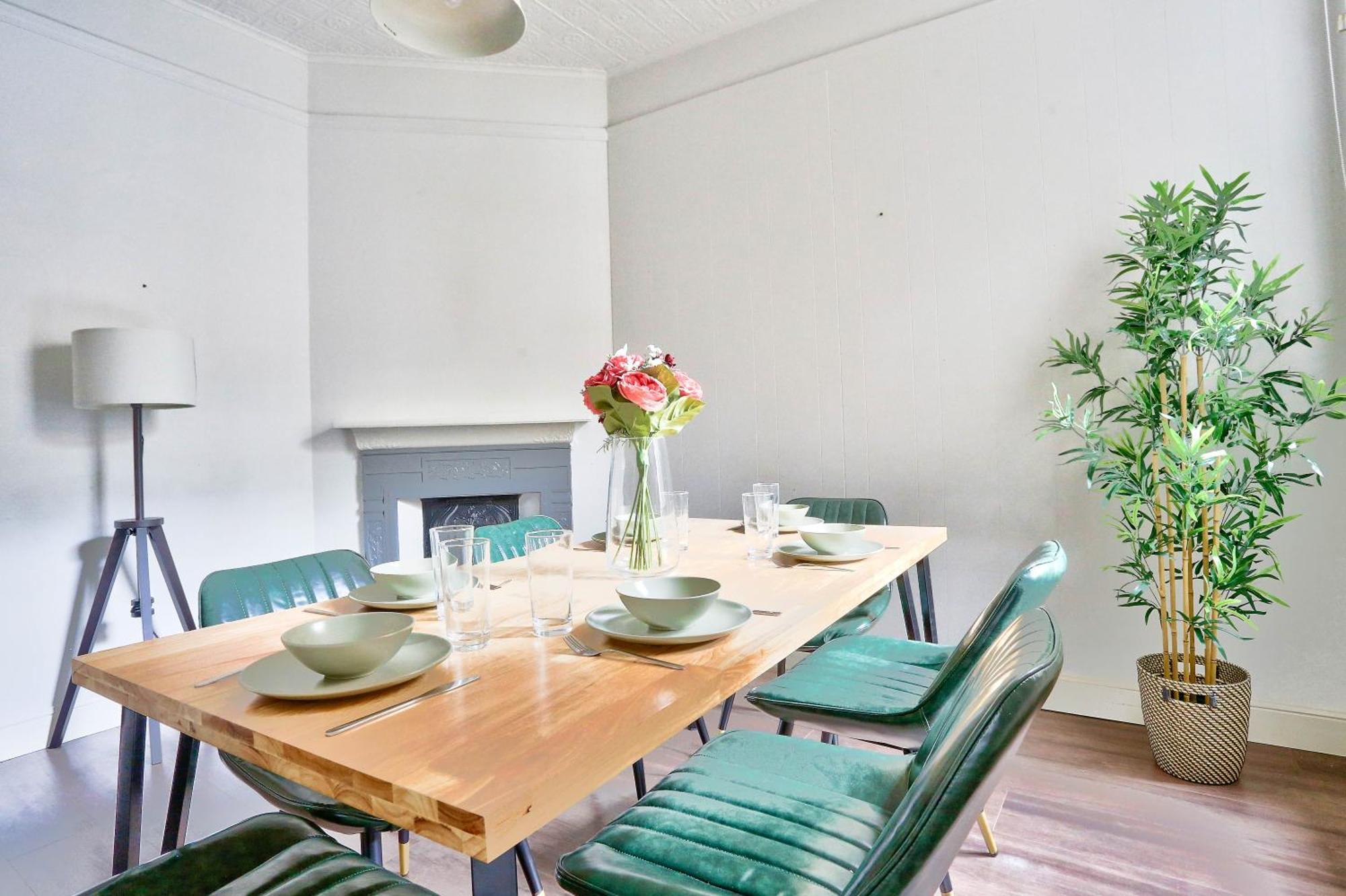 Spacious 3 Bedroom House Centre Millers Point 2 E-bikes Included * Sydney