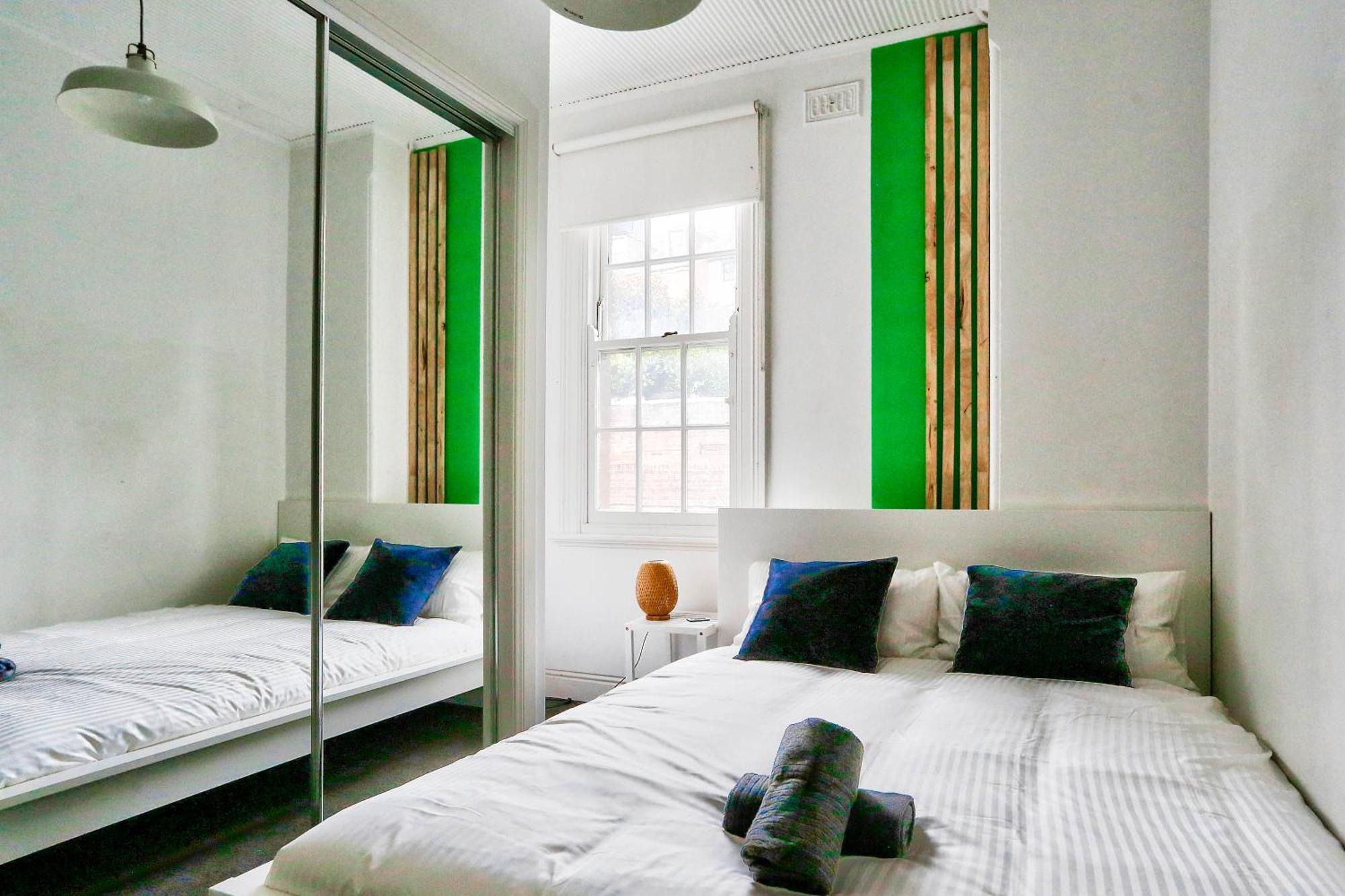 Spacious 3 Bedroom House Centre Millers Point 2 E-bikes Included Holiday home Sydney