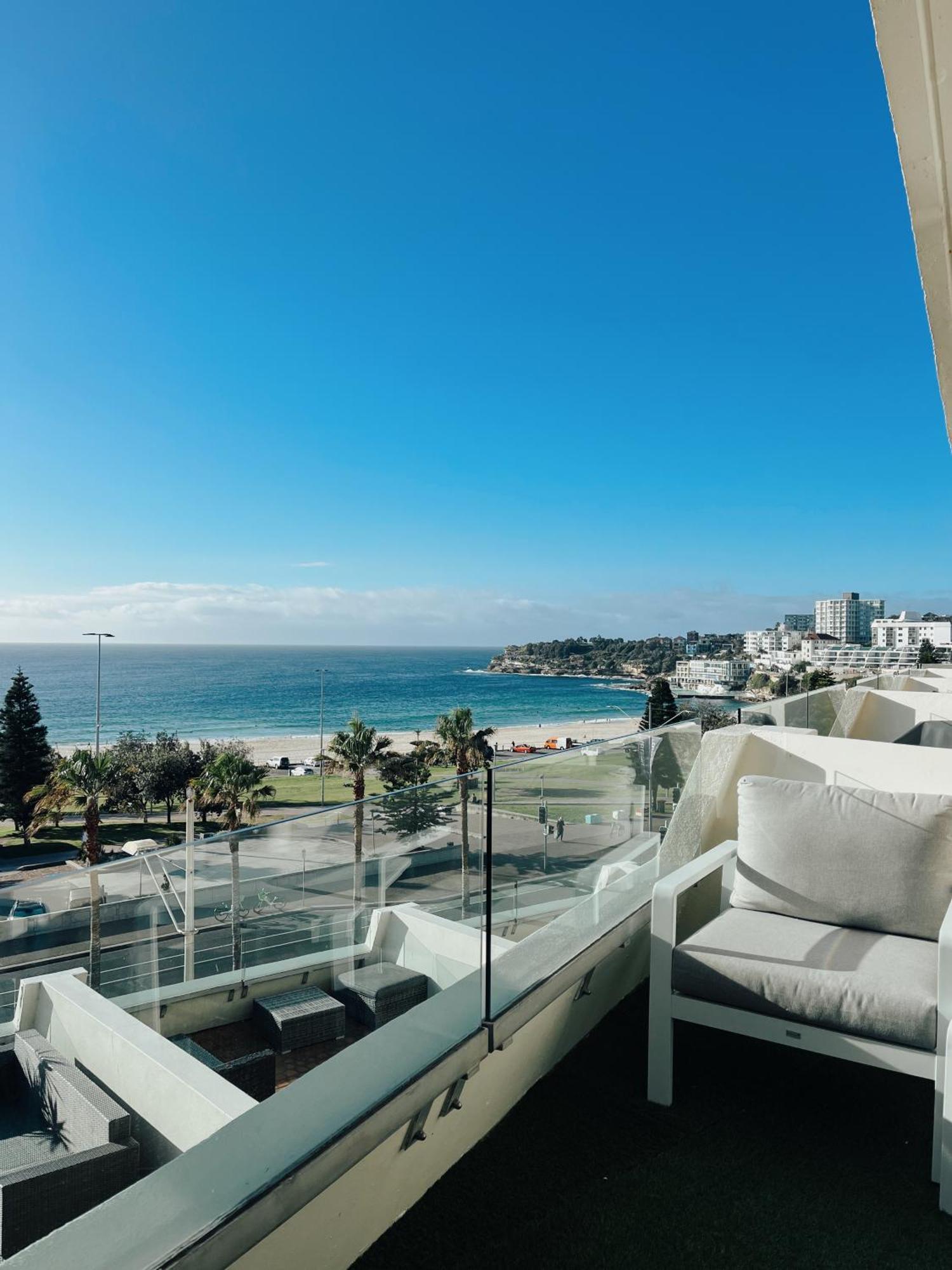 Bondi Waves 2 Beachfront Apartment *