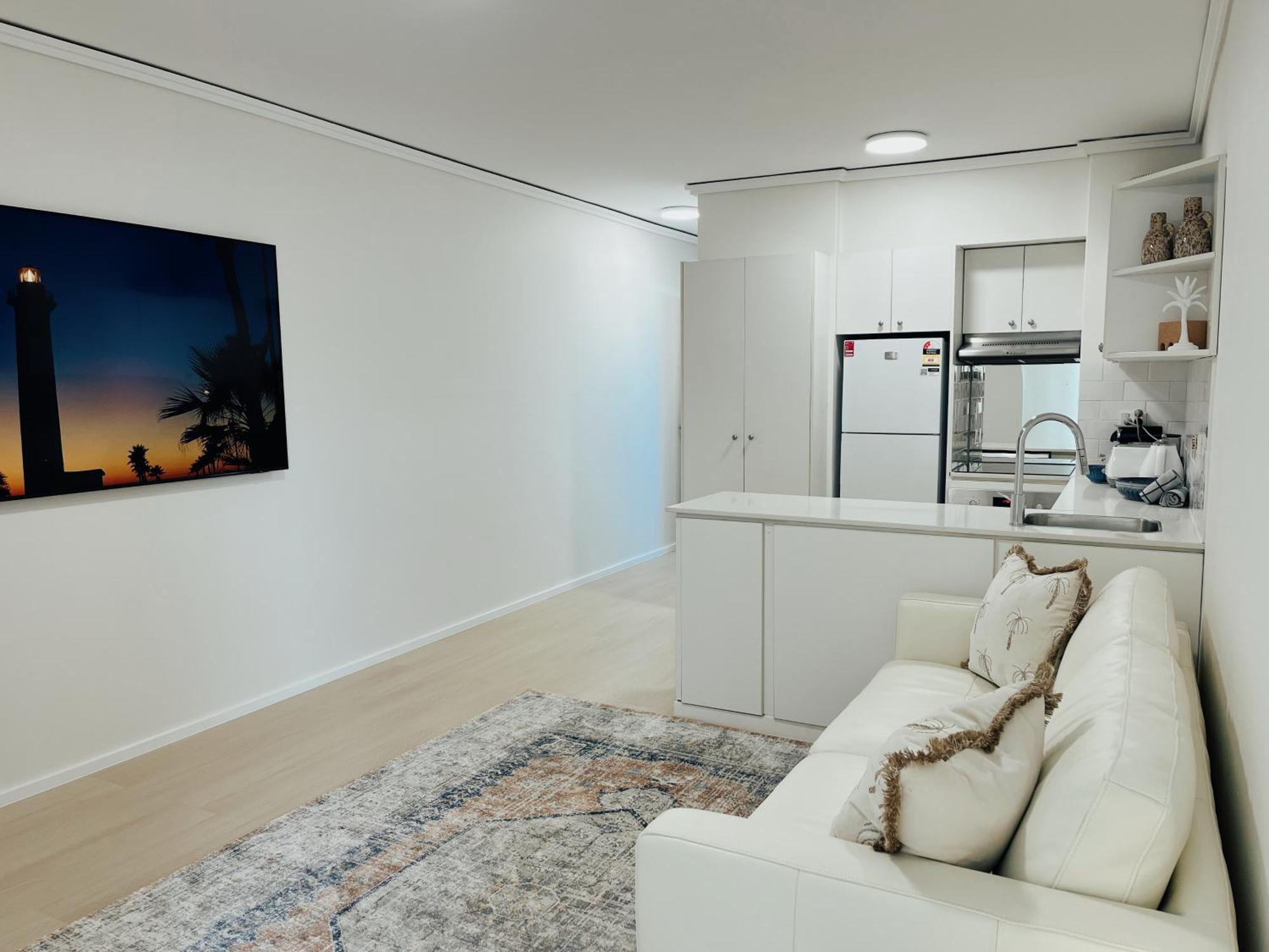 Bondi Waves 2 Beachfront Apartment Sydney