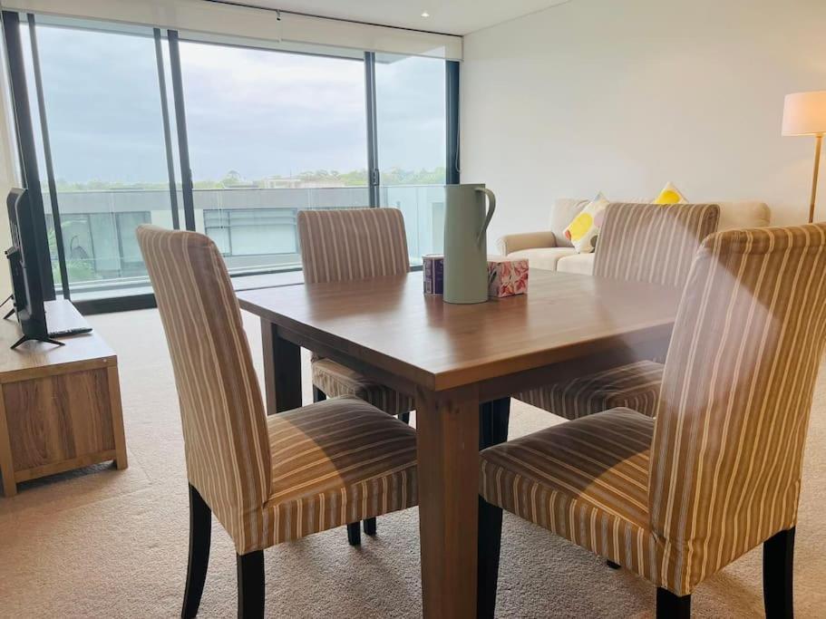 Apartment Kozyguru / Mortlake / Lovely 2 Bed / Nmo010 Sydney