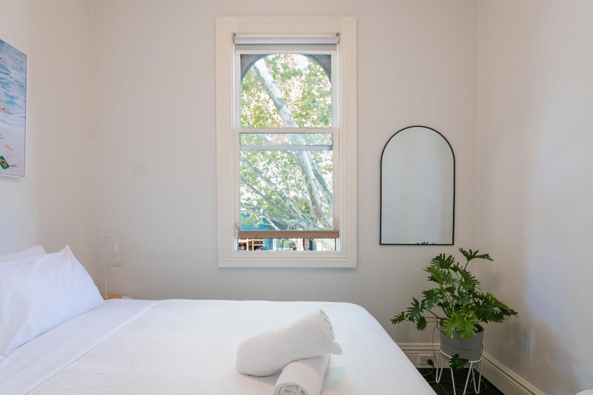 Surry Hills Chic Right On Crown St Apartment *