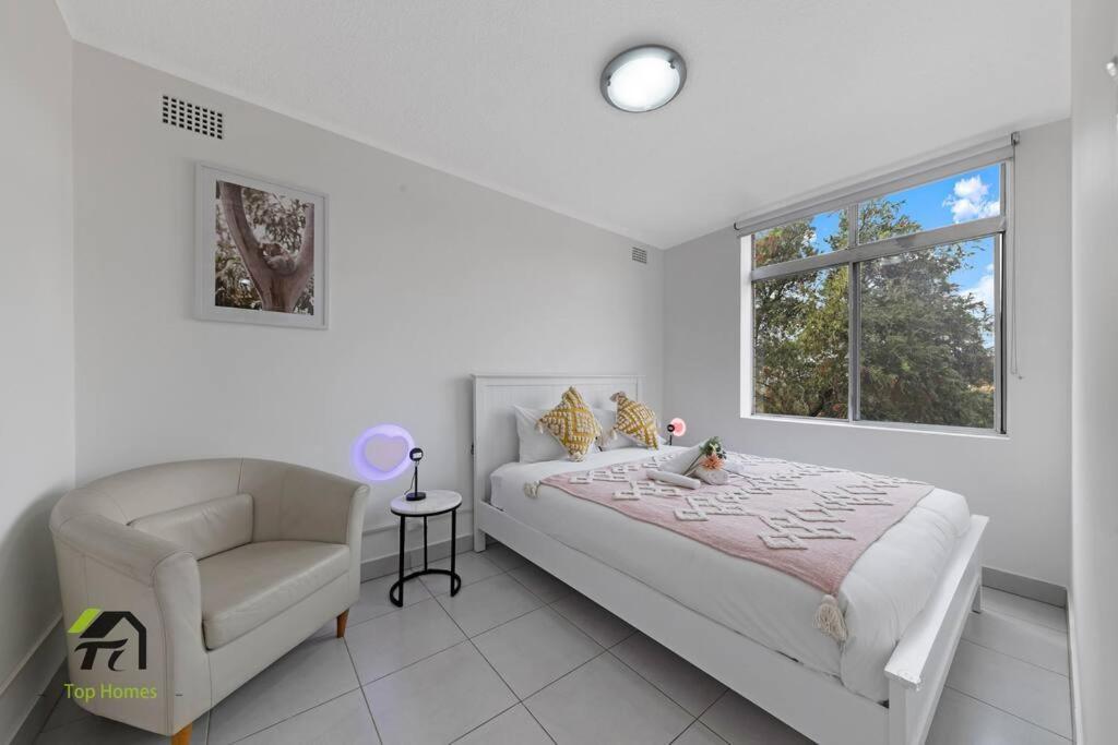 Entire Unit In Hurstville Apartment *