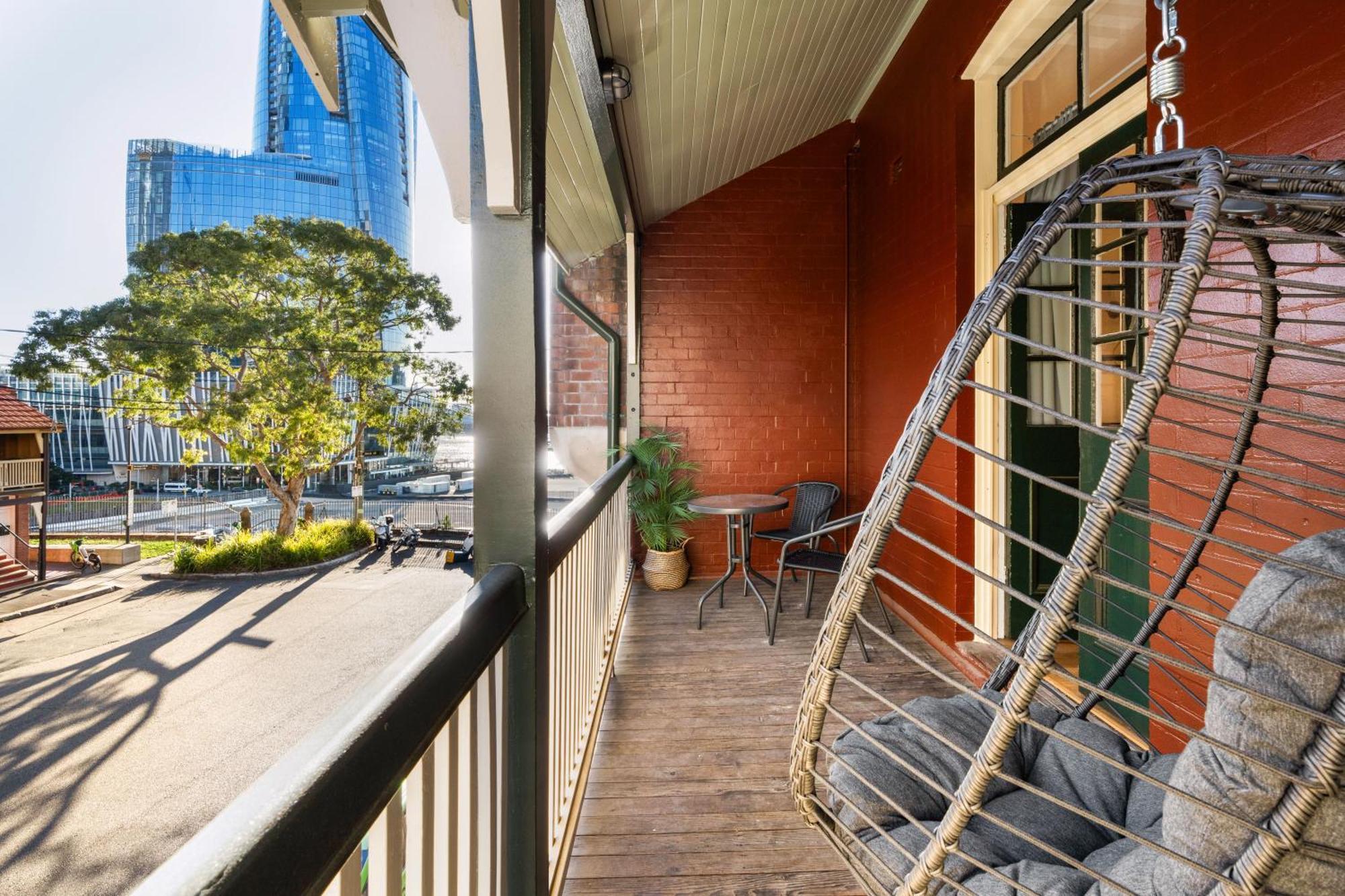 Stunning Terraced Near The Opera House Sydney
