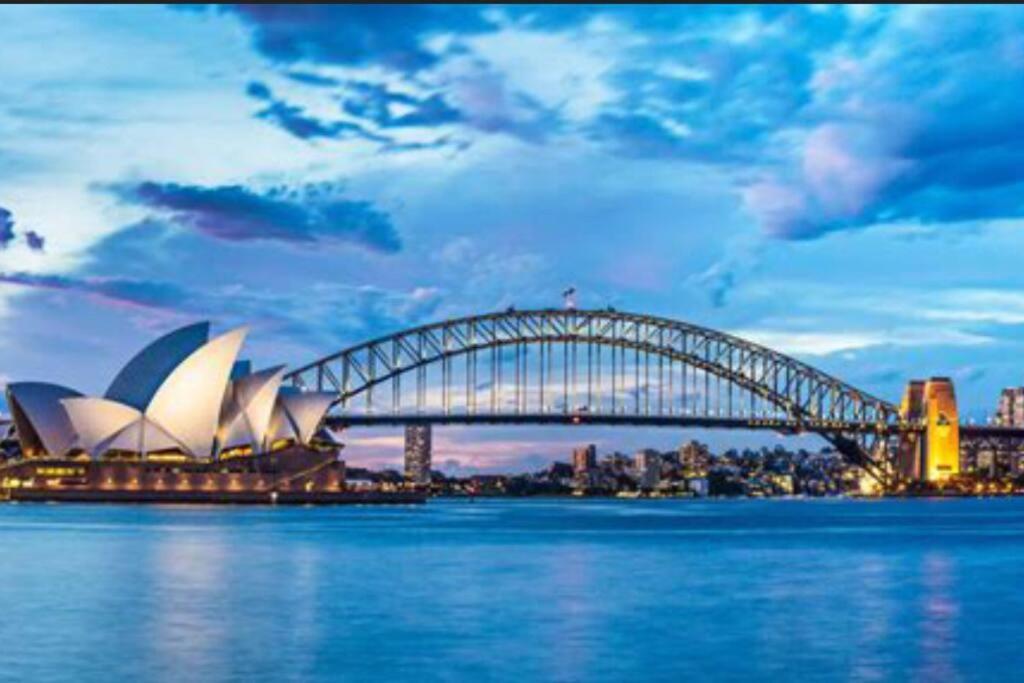 Villa Warehouse! Rare!! New Architecturally Designed Masterpiece!! Locat! Massive! Private Rooftop Garden W Panoramic Views!!! Sydney