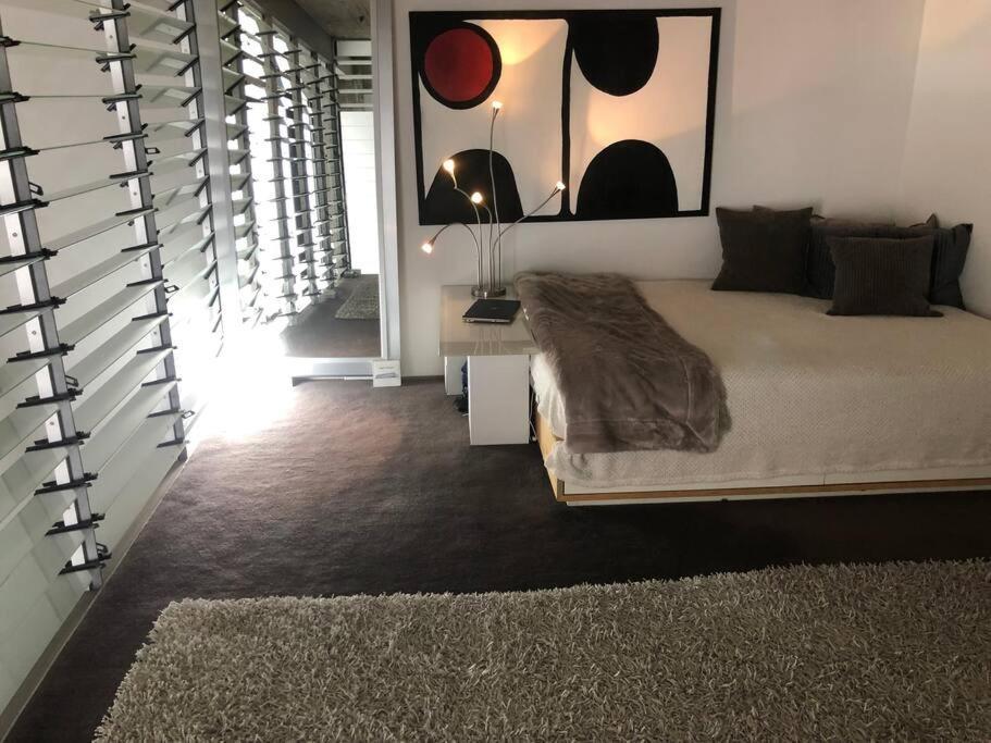 Warehouse! Rare!! New Architecturally Designed Masterpiece!! Locat! Massive! Private Rooftop Garden W Panoramic Views!!! Villa Sydney