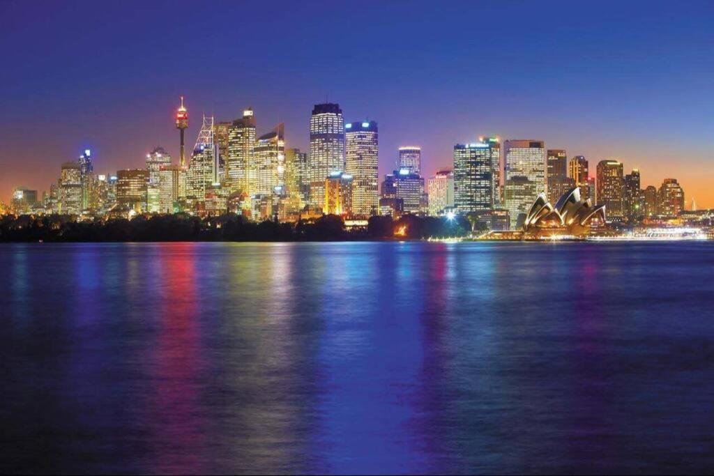 Warehouse! Rare!! New Architecturally Designed Masterpiece!! Locat! Massive! Private Rooftop Garden W Panoramic Views!!! * Sydney