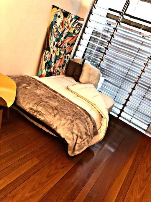 Warehouse! Rare!! New Architecturally Designed Masterpiece!! Locat! Massive! Private Rooftop Garden W Panoramic Views!!! Villa