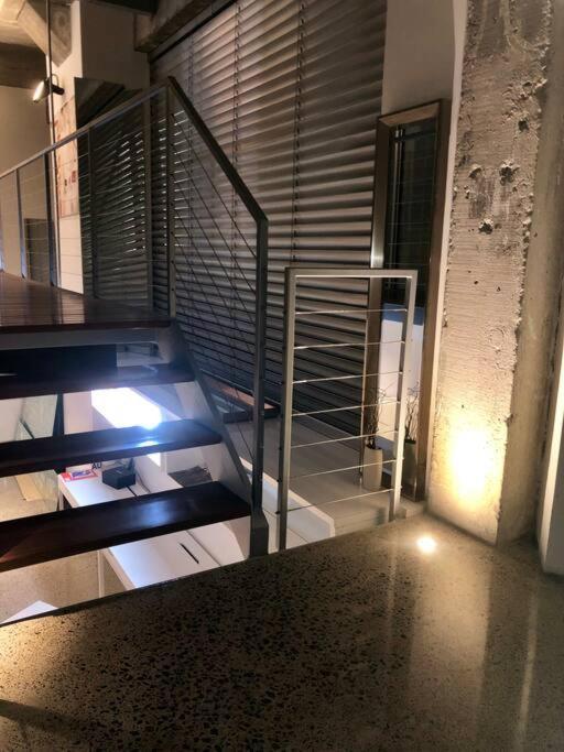 Villa Warehouse! Rare!! New Architecturally Designed Masterpiece!! Locat! Massive! Private Rooftop Garden W Panoramic Views!!! Sydney