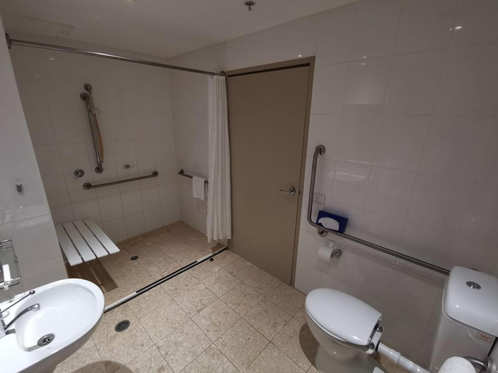 Apx Darling Harbour 4*