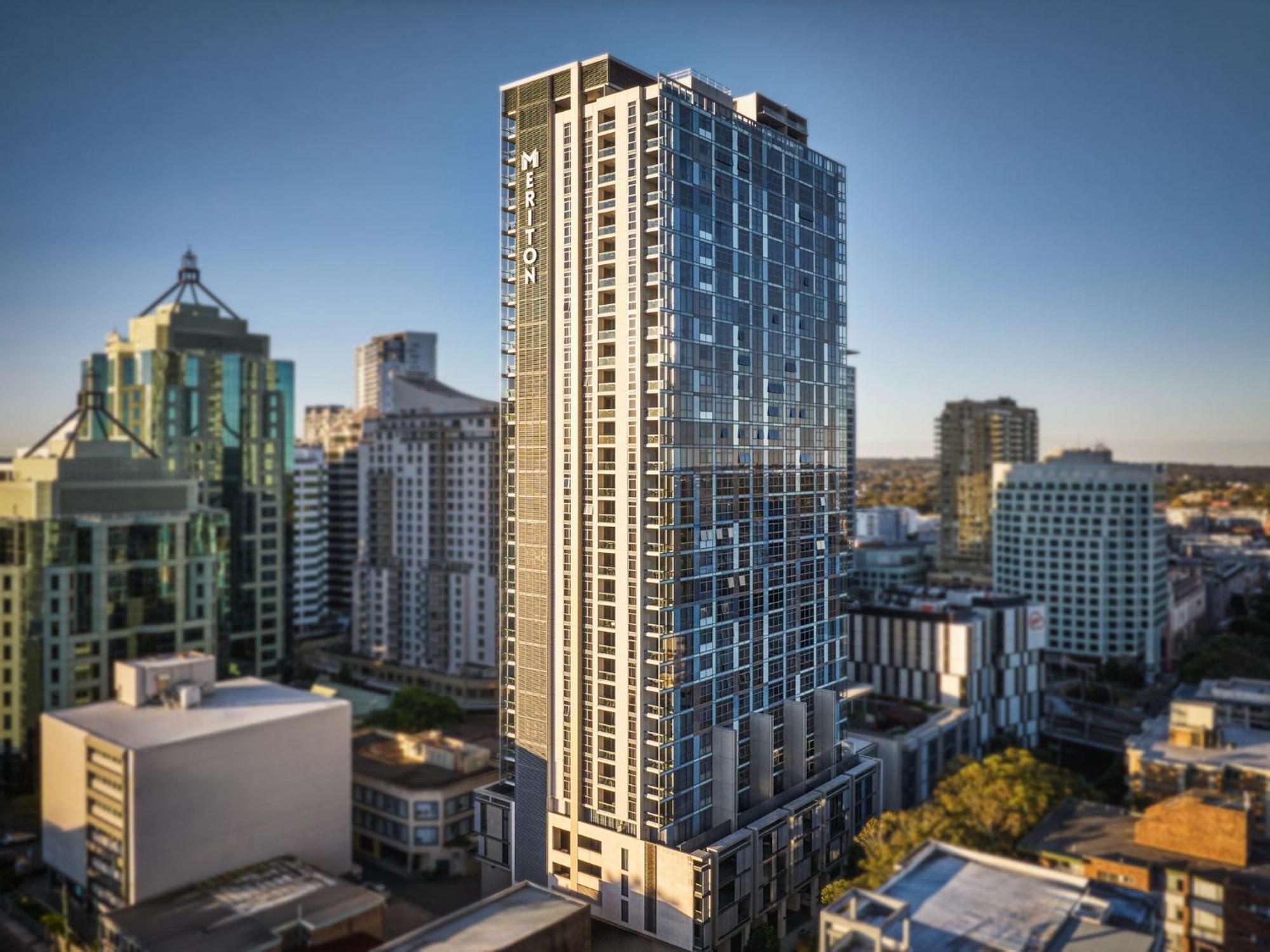 Meriton Chatswood Hotel 5*