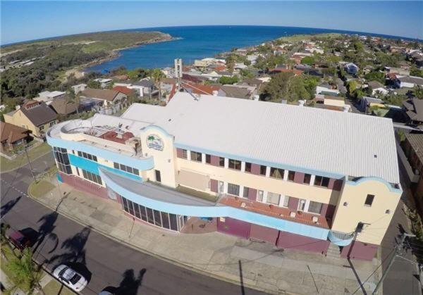 Holiday home Brand New Vip Luxury 5/5 Star Beachside Escape Sydney