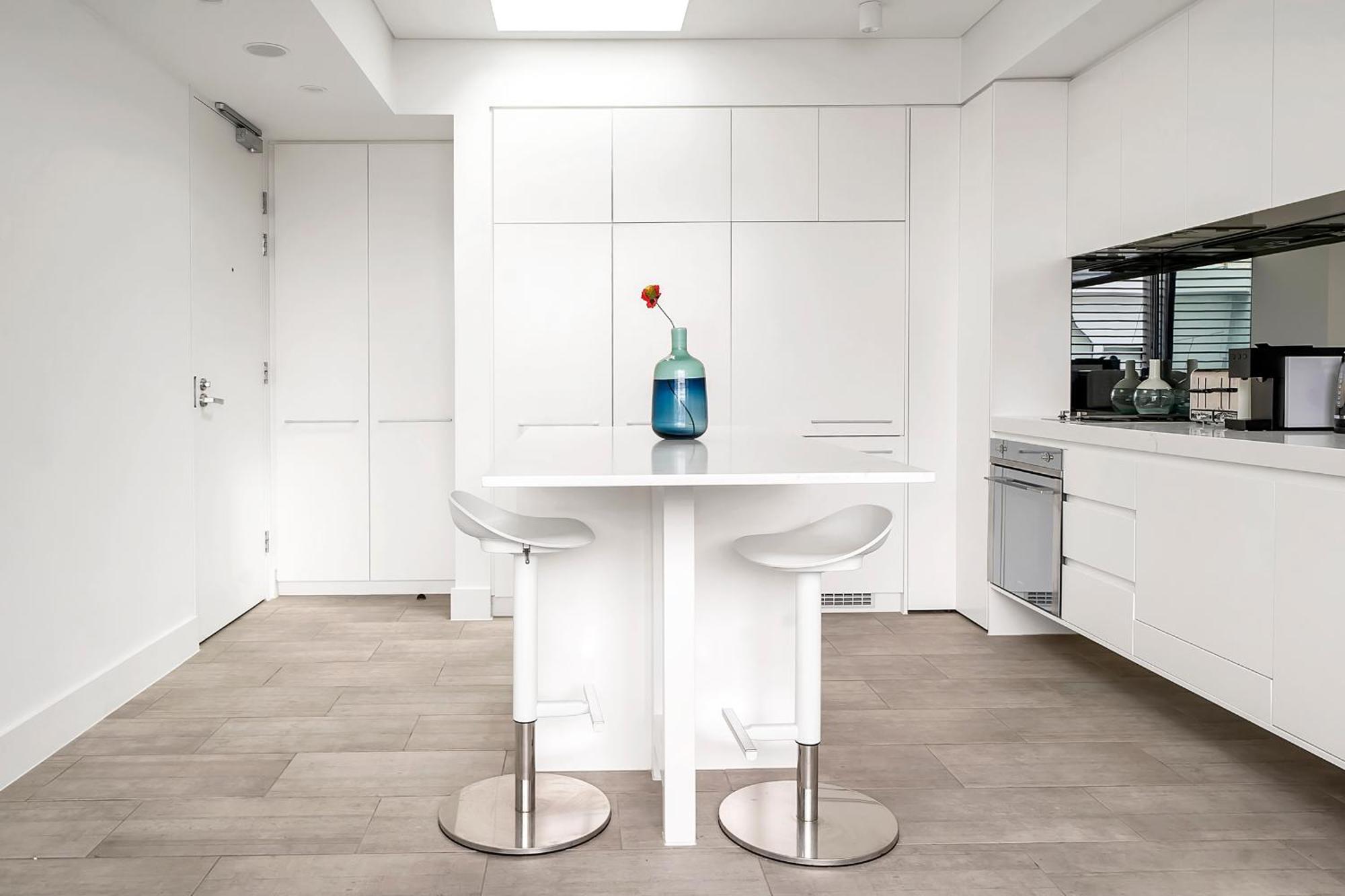 Stylish 1br With Skylight Near Bondi Apartment
